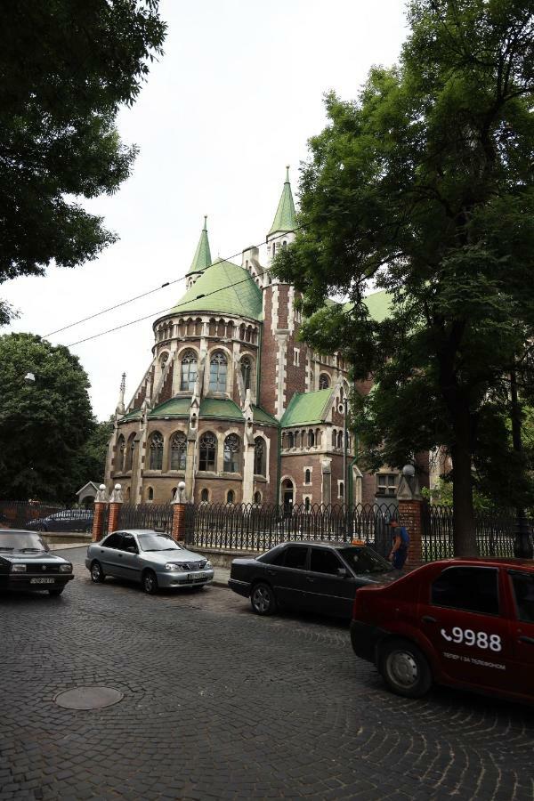 U Elzhbety Hostel Lviv Exterior photo